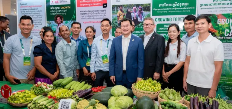 រដ្ឋមន្ត្រីកសិកម្ម ៖ សូមកុំមើល...