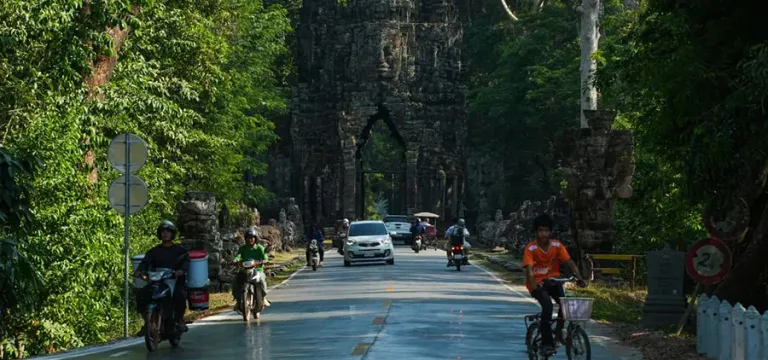 ផ្លូវបេតុងថ្មី២ ខ្សែ នឹងរួមចំណែកលើកតម្លៃបេតិកភណ្ឌ ហើយក៏កាត់បន្ថយការកកស្ទះក្នុងតំបន់អង្គរ