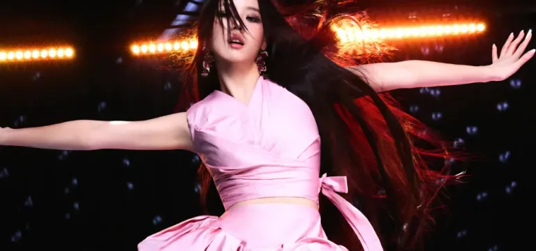 Jisoo កំពុងផលិតអាល់ប៊ុមខ្នាតពេញដំបូងរបស់ខ្លួន ដែលនឹងបង្ហាញពីជ្រុងថ្មីៗប្លែកពីមុន
