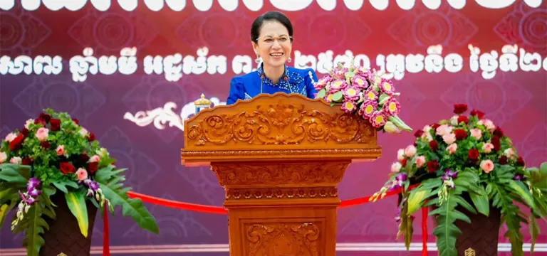 លោក​ជំទាវ ពេជ ចន្ទមុន្នី ហ៊ុនម៉ាណែត ផ្ដល់អនុសាសន៍បំផុសគំនិតលើកស្ទួយមង្គលការខ្មែរ