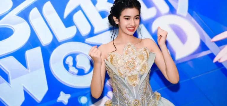ប្រេន ALmée Couture បានបង្ហាញខ្លួនក្នុងកម្មវិធី Bilibili World នៅចិន គ្រងដោយព្រះនាង ជេនណា