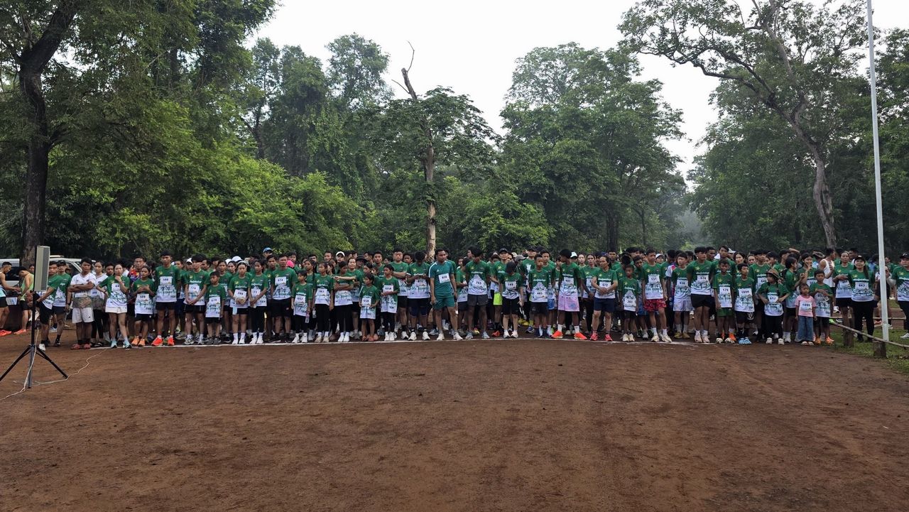 Image for article: ជាង១៣០០នាក់ចូលរួមកម្មវិធីរត់អបអរខួប ៣ឆ្នាំ ប្រាសាទកោះកេរចូលជាបេតិកភណ្ឌពិភពលោក