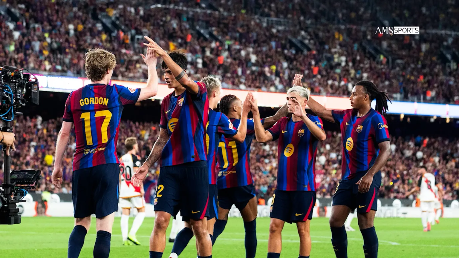 Thumbnail for ២១គ្រាប់៥ប្រកួតដំបូង! តើ Barcelona អាចនឹងបំបែកកំណត់ត្រាគ្រាប់បាល់ក្នុងលីគរបស់ Real Madrid បានឬទេ?
