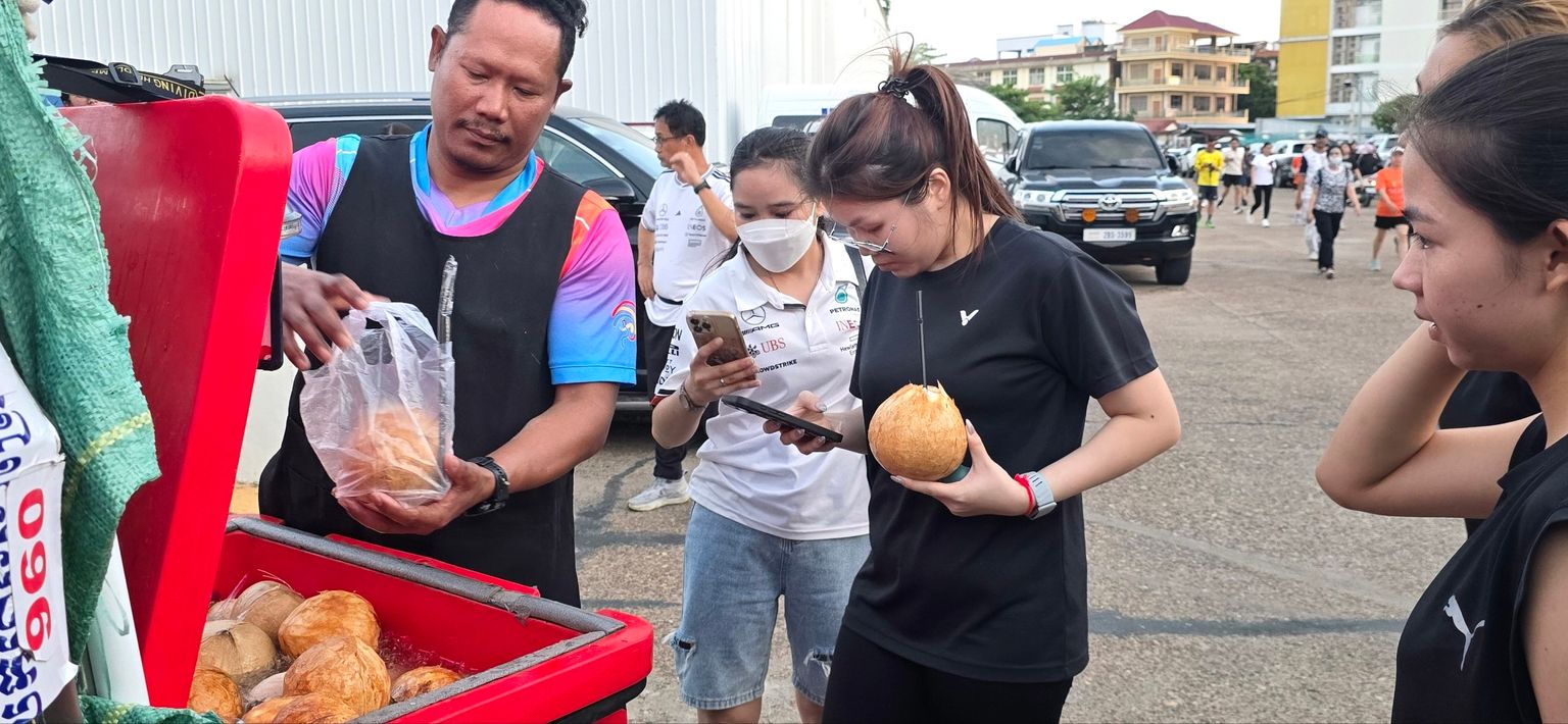 Image for article: ទឹកដូងជាភេសជ្ជៈធម្មជាតិដ៏សំខាន់សម្រាប់ទ្រទ្រង់កម្លាំង និងបង្កើនប្រសិទ្ធភាពនៃការរត់